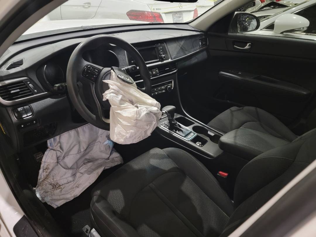 2016 KIA OPTIMA — 98432 Miles — Lot G5117082 — Main - Marhaba Auctions Used Cars - Image 8