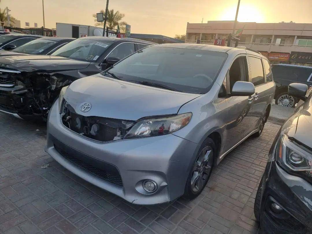 2014 TOYOTA SIENNA — 217797 Miles — Lot 63206 — Ind. 12 - Marhaba Auctions Used Cars - Image 4