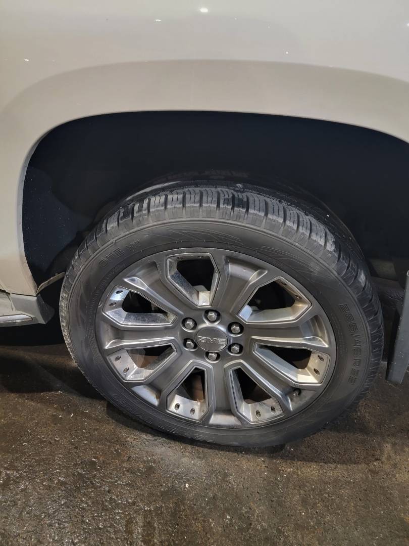 2015 GMC YUKON XL DENALI — 153318 Miles — Lot 40051248 — Main - Marhaba Auctions Used Cars - Image 9