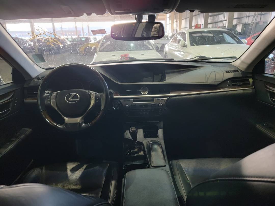 2013 LEXUS ES 350 — 75941 Miles — Lot 2047933 — Main - Marhaba Auctions Used Cars - Image 8