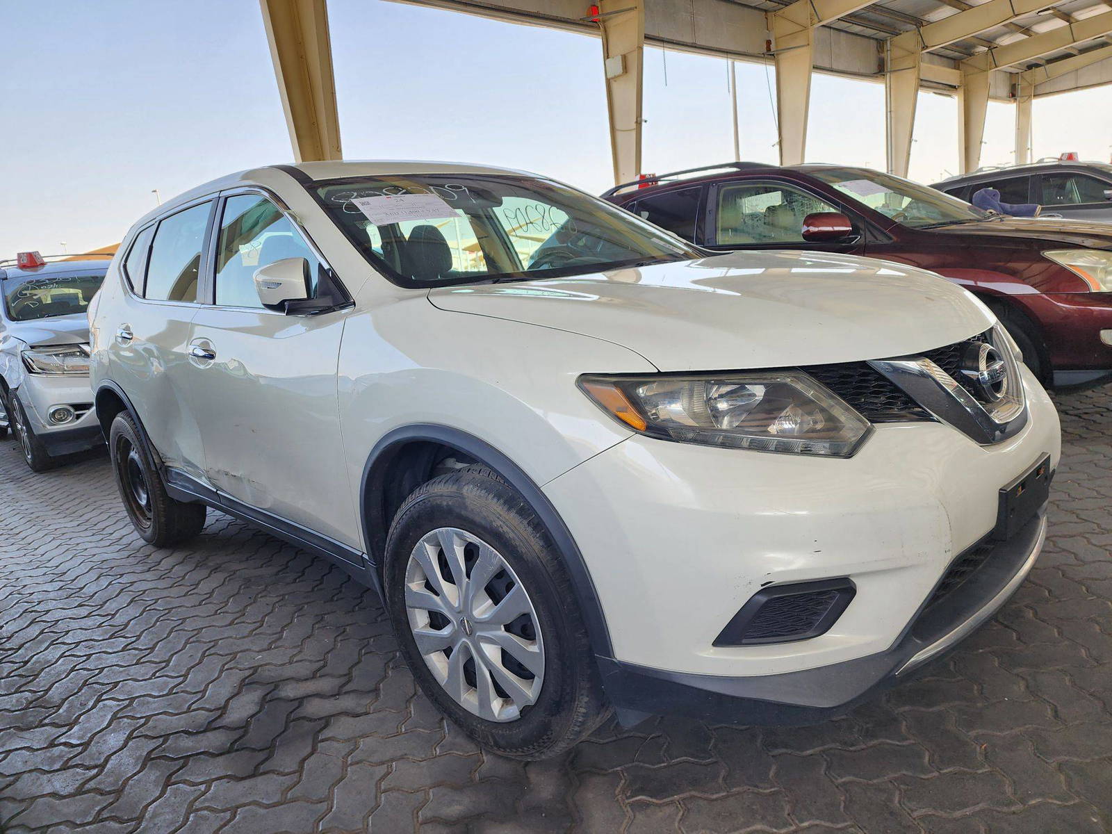 2014 NISSAN ROGUE — 147422 Miles — Lot 28209 — Souq - Marhaba Auctions Used Cars - Image 4