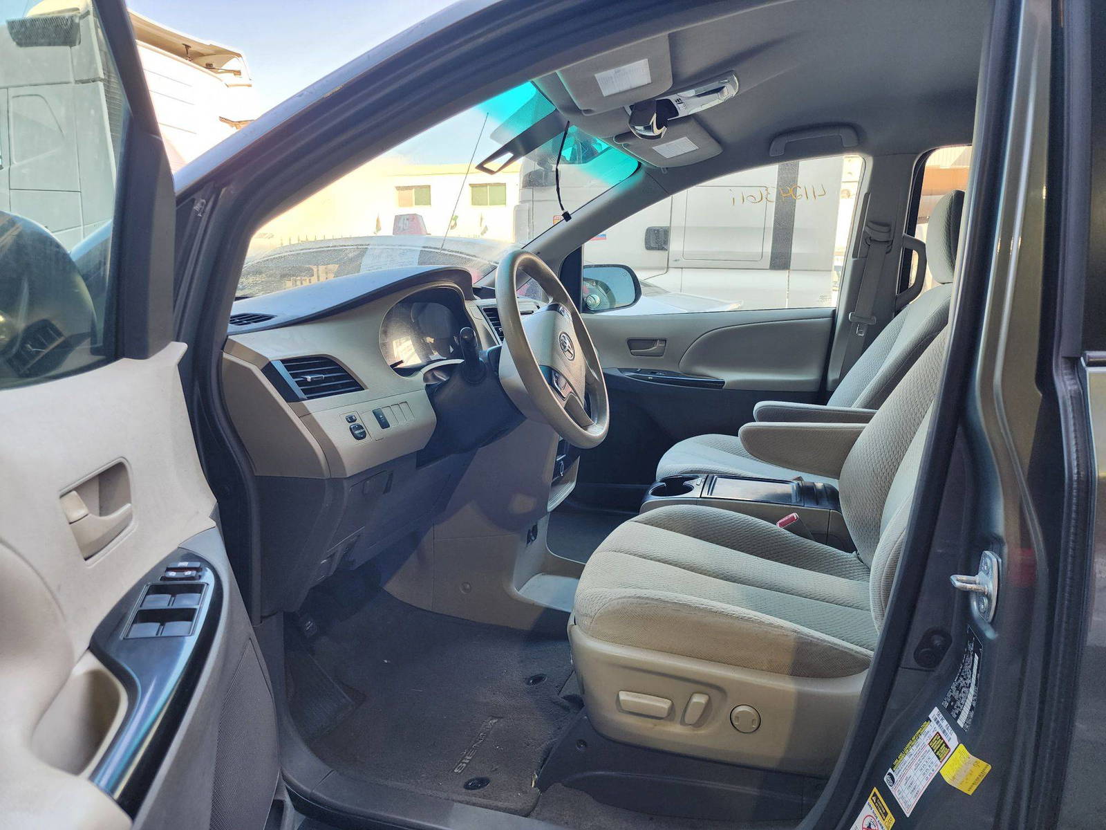 TOYOTA SIENNA 2013 - Marhaba Auction Used Cars - Image 9