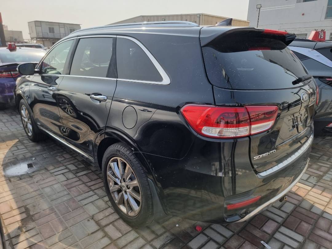 2016 KIA SORENTO — 143910 Miles — Lot 099110 — Ind. 12 - Marhaba Auctions Used Cars - Image 4