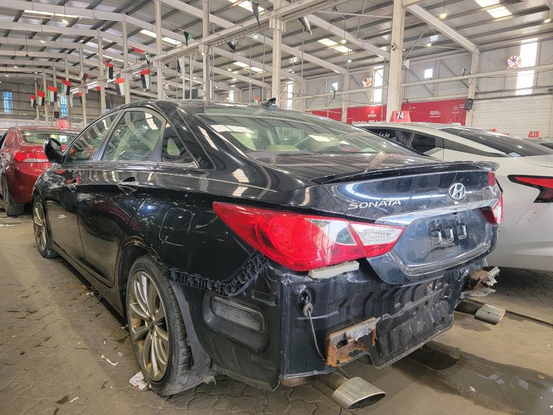 2012 HYUNDAI SONATA — 250100 Miles — Lot 39213074 — Main - Marhaba Auctions Used Cars - Image 4