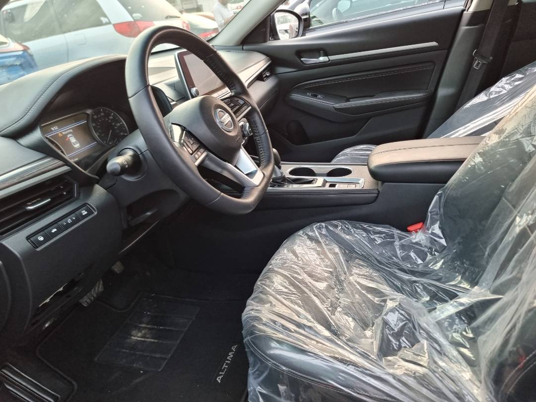 2019 NISSAN ALTIMA — 57290 Miles — Lot 38016831 — Souq - Marhaba Auctions Used Cars - Image 8