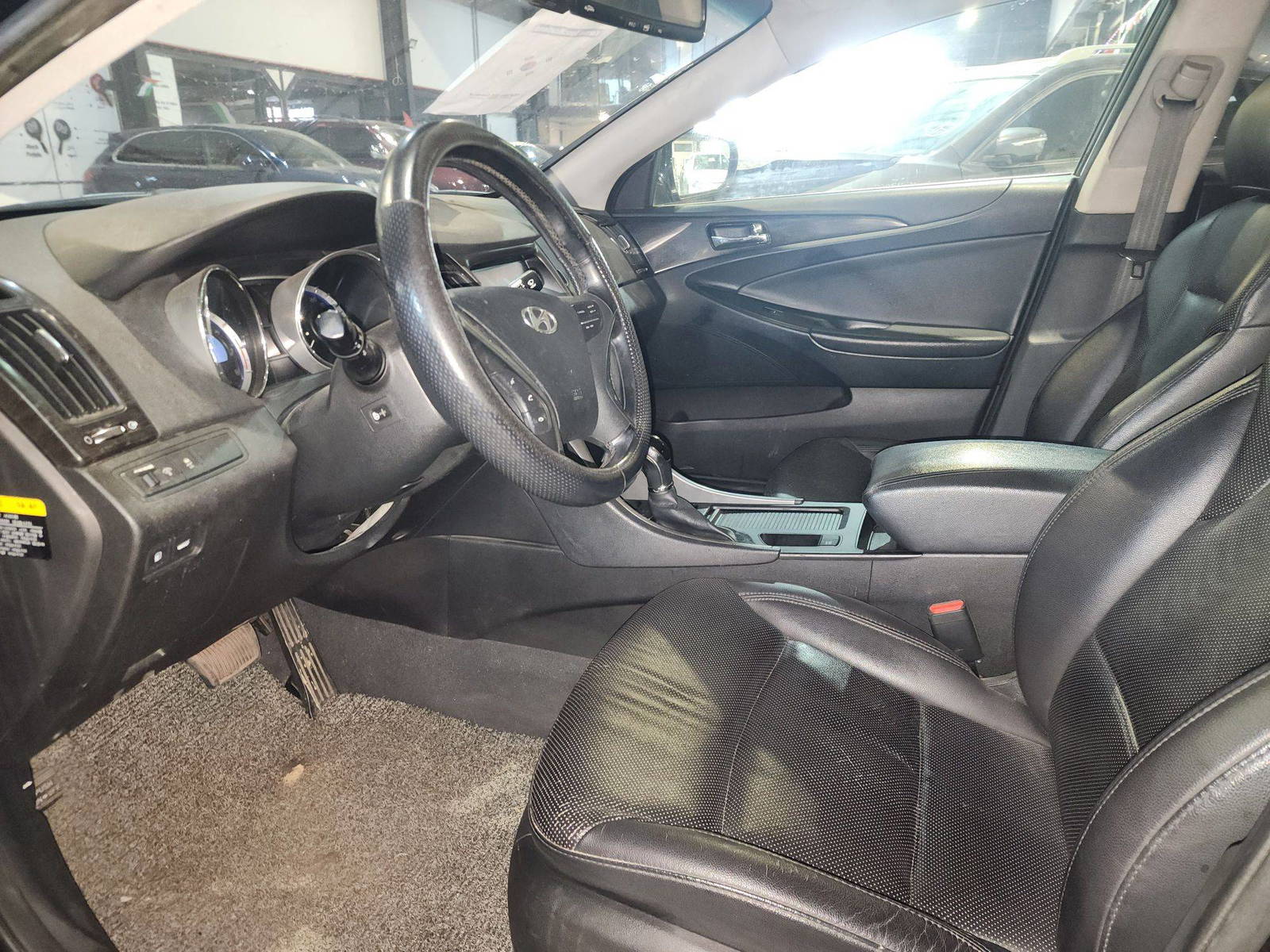 2014 HYUNDAI SONATA — 210774 KM — Lot 655199 — Al Quoz - Marhaba Auctions Used Cars - Image 10