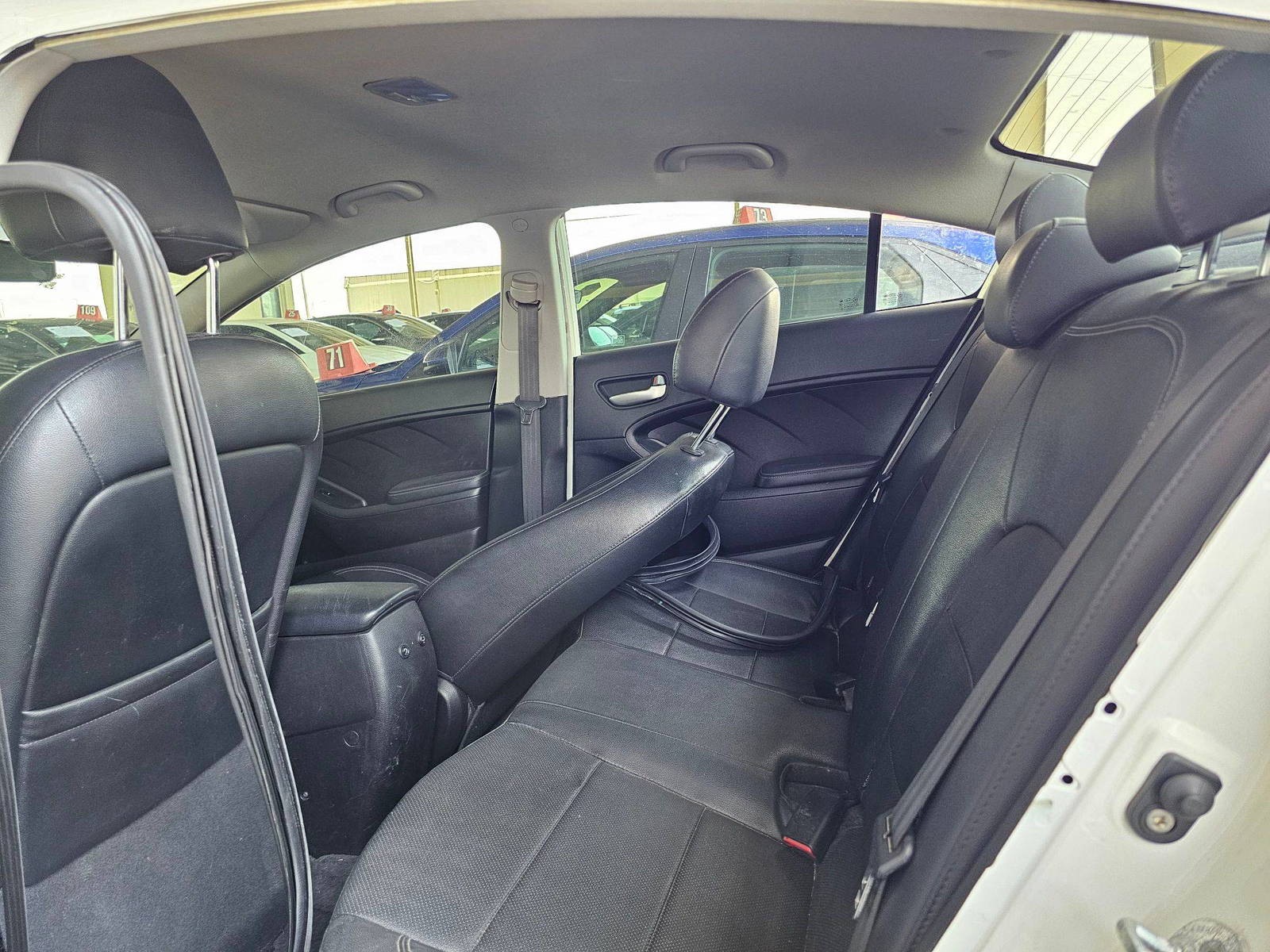 2014 KIA K3 — 236377 KM — Lot 859633 — Main - Marhaba Auctions Used Cars - Image 6