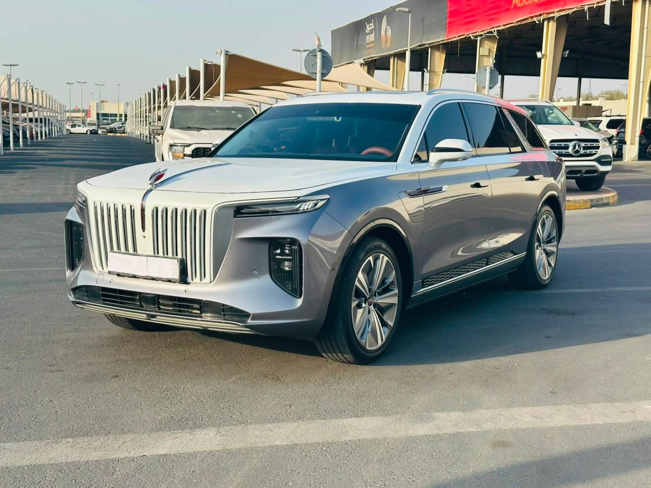 Hongqi EHS9 2023 - Marhaba Auction Used Cars - Image 6
