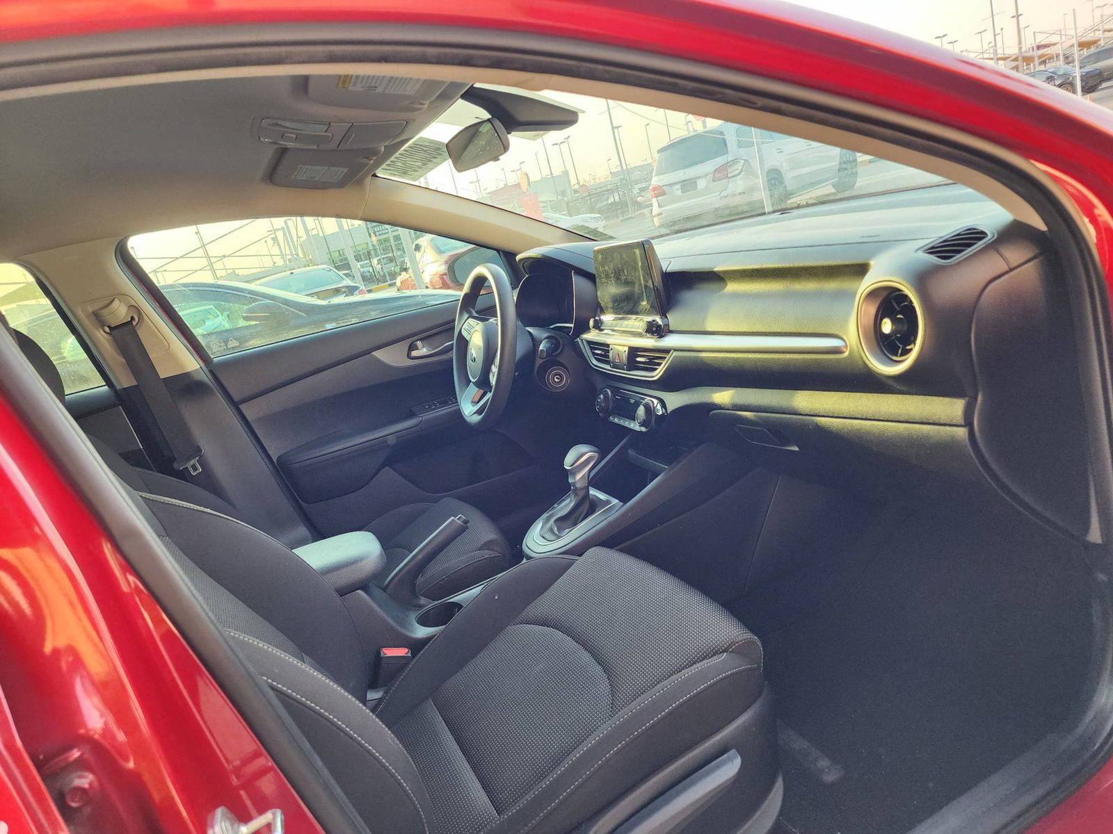 2019 KIA FORTE — 117667 Miles — Lot 48002604 — Souq - Marhaba Auctions Used Cars - Image 6