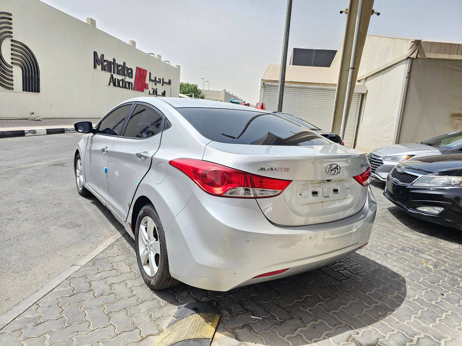 2011 HYUNDAI AVANTE — 209311 KM — Lot 077344 — Souq - Marhaba Auctions Used Cars - Image 5