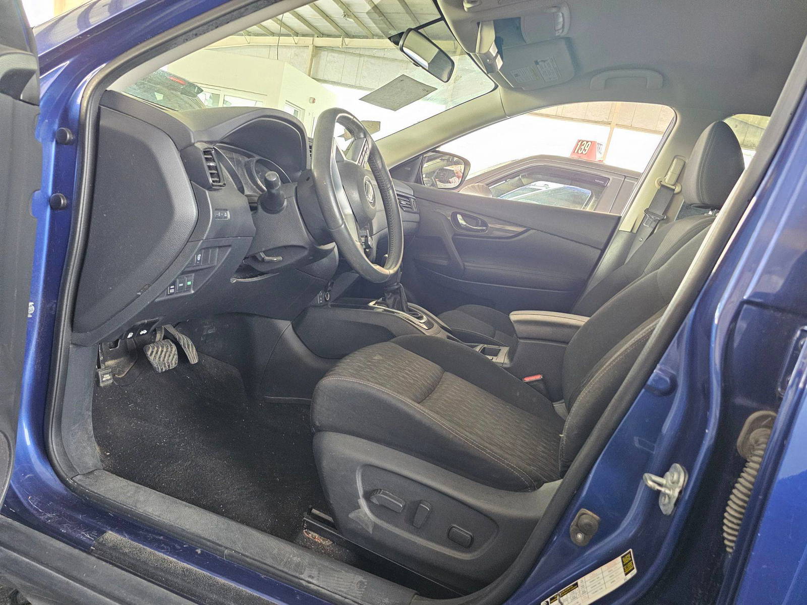 NISSAN ROGUE 2017 - Marhaba Auction Used Cars - Image 7