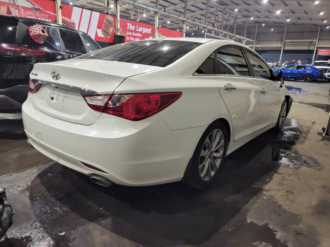 2012 HYUNDAI SONATA — 170315 Miles — Lot CH418732 — Main - Marhaba Auctions Used Cars - Image 3
