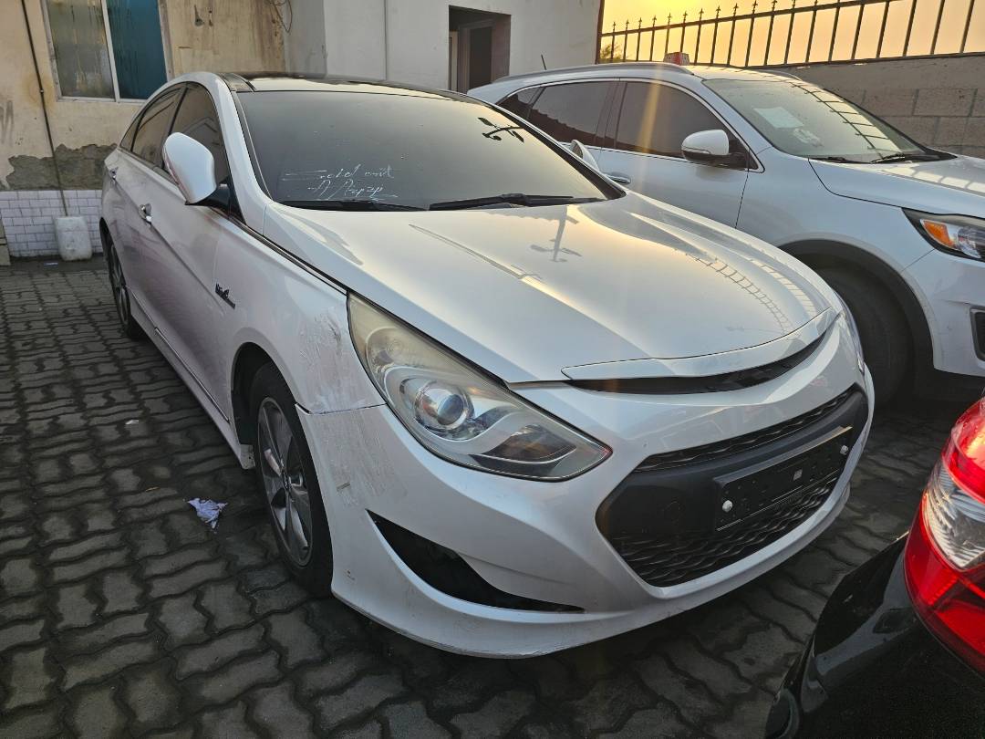2012 HYUNDAI SONATA — 244115 KM — Lot 052510 — Main - Marhaba Auctions Used Cars - Image 4