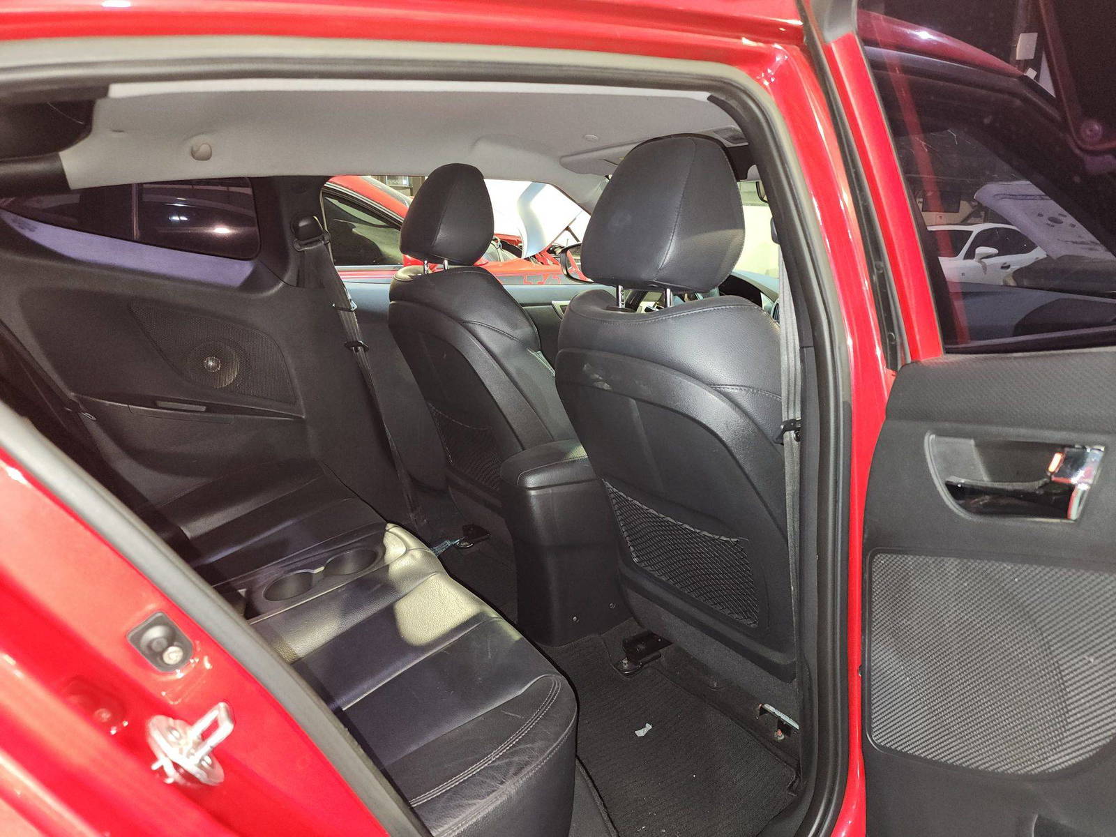 2012 HYUNDAI VELOSTER — 208433 KM — Lot 006812 — Al Quoz - Marhaba Auctions Used Cars - Image 7