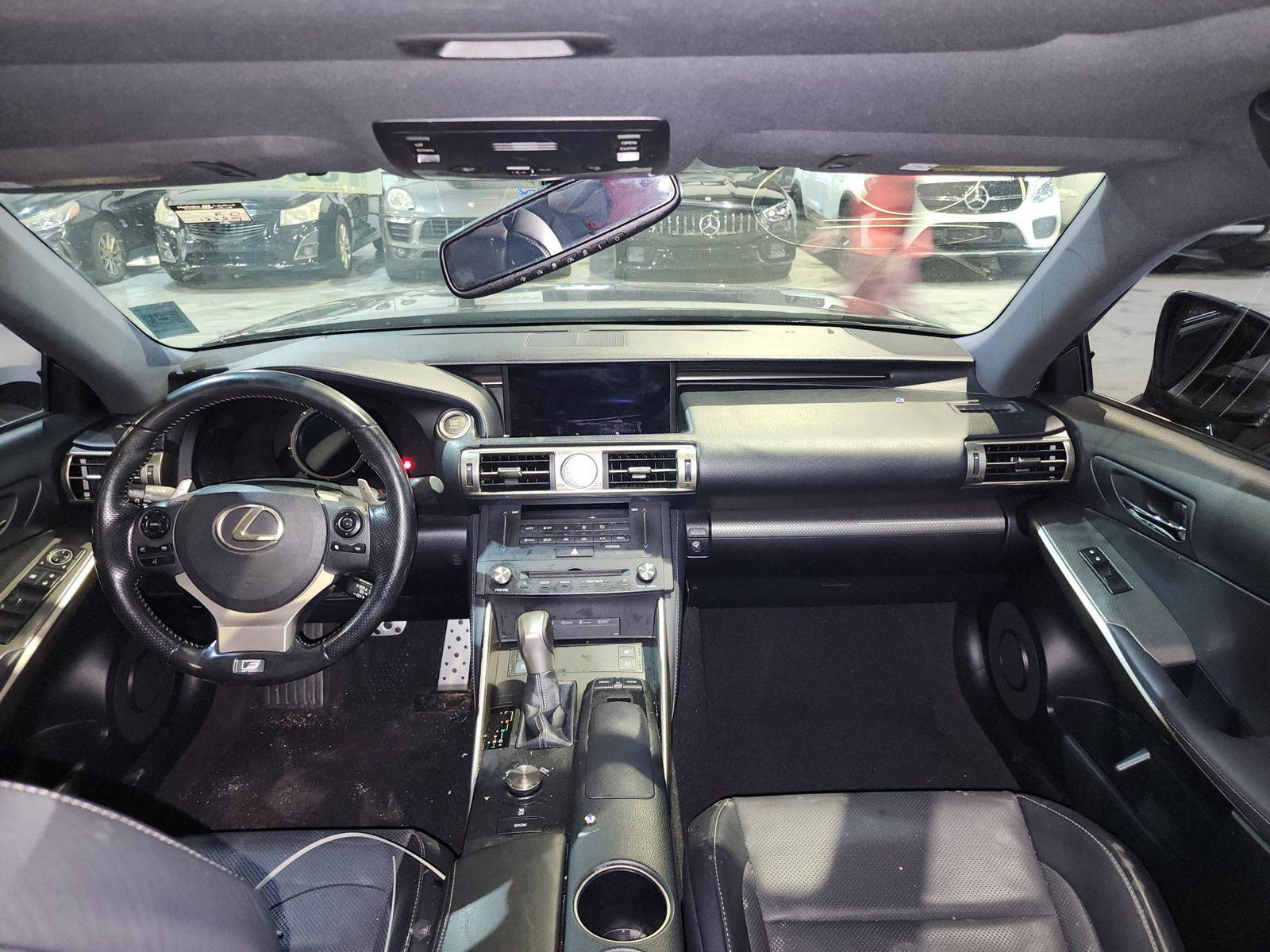 2016 LEXUS IS 200T — 182209 Miles — Lot 5016962 — Al Quoz - Marhaba Auctions Used Cars - Image 8