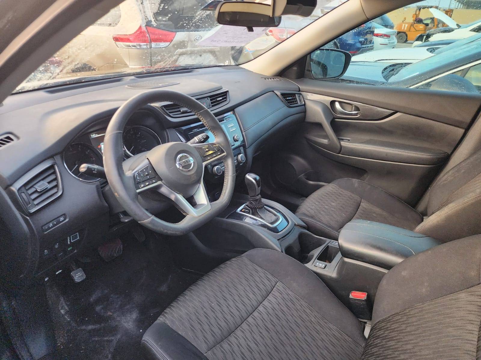 NISSAN ROGUE 2017 - Marhaba Auction Used Cars - Image 9