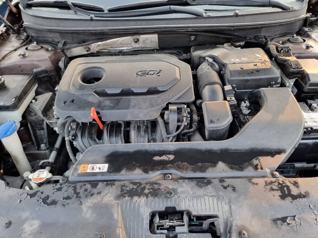 2015 HYUNDAI SONATA — 135085 Miles — Lot 38711758 — Souq - Marhaba Auctions Used Cars - Image 9