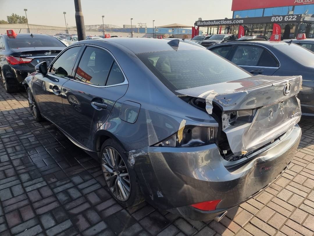 2016 LEXUS IS 200T — 111677 Miles — Lot 5017799 — Ind. 12 - Marhaba Auctions Used Cars - Image 5