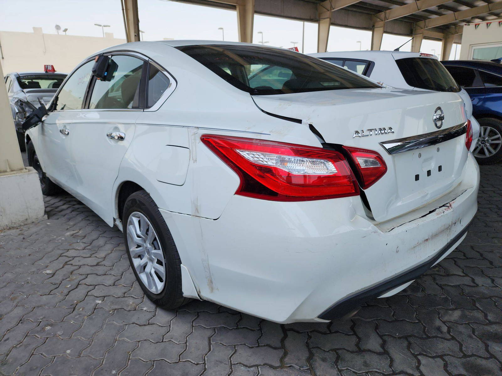 2016 NISSAN ALTIMA — 173064 Miles — Lot 40881044 — Souq - Marhaba Auctions Used Cars - Image 3