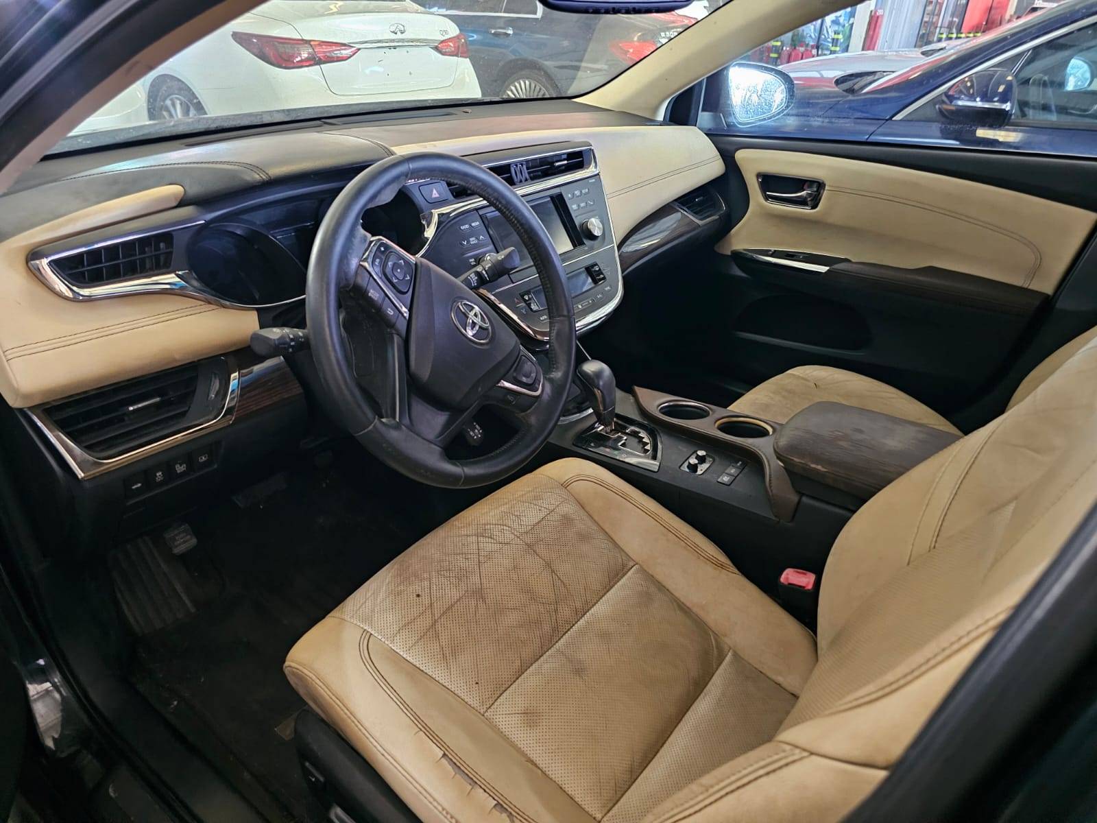 2014 TOYOTA AVALON — 276018 Miles — Lot EU027742 — Main - Marhaba Auctions Used Cars - Image 8