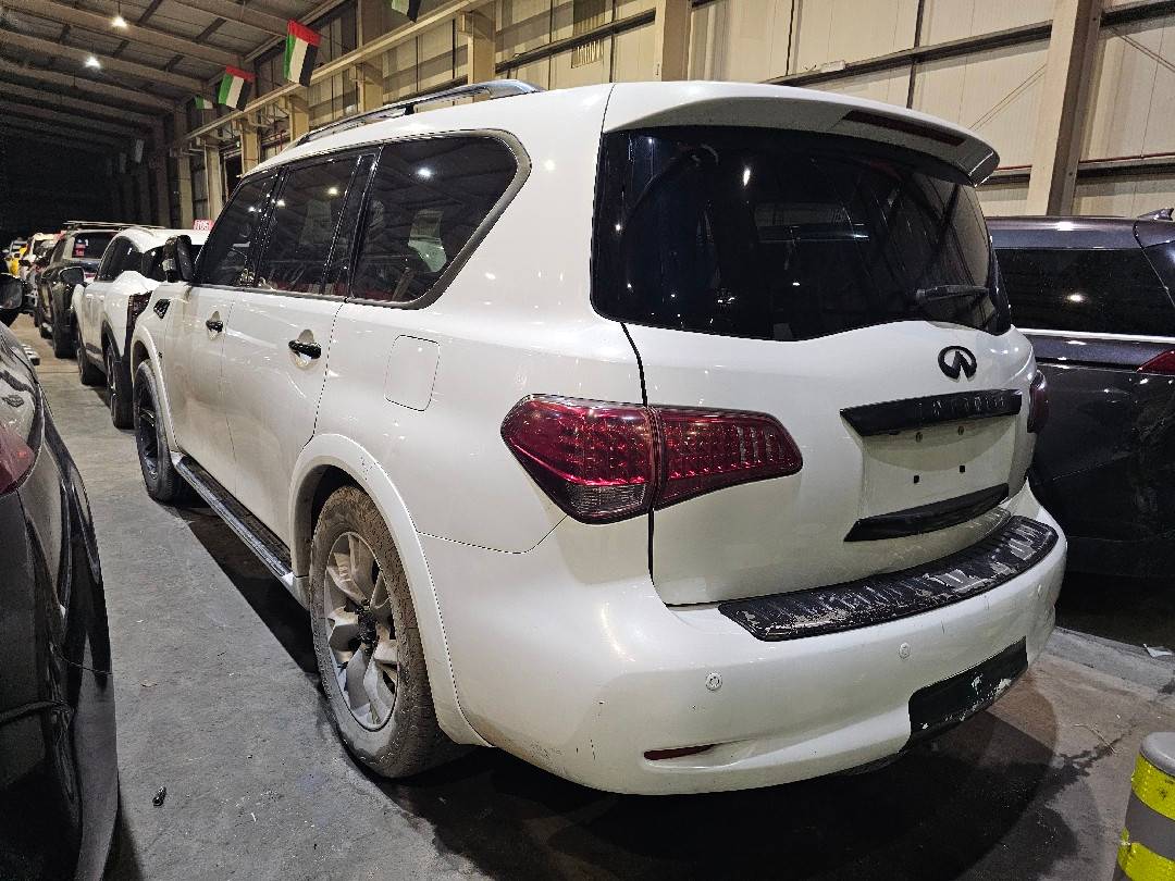 INFINITI QX80