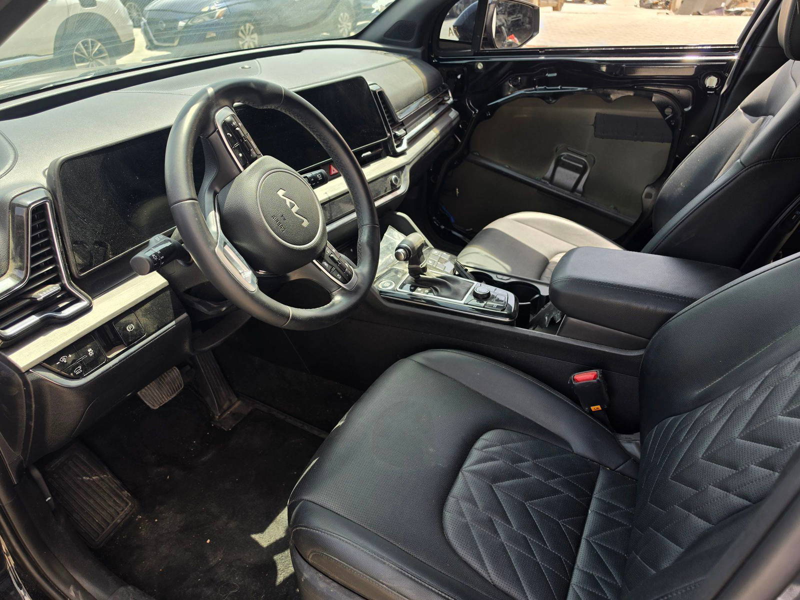 2023 KIA SPORTAGE — 32682 Miles — Lot PG074837 - Marhaba Auctions Used Cars - Image 8
