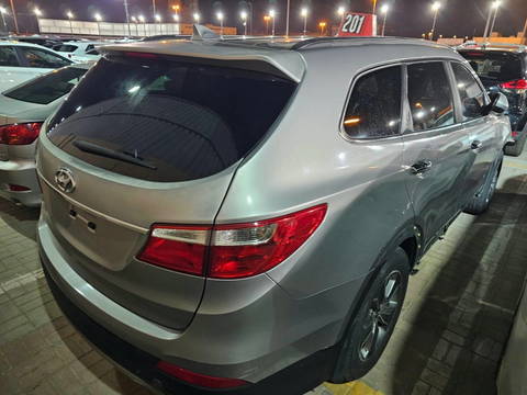 2015 HYUNDAI SANTA FE at Marhaba Auctions