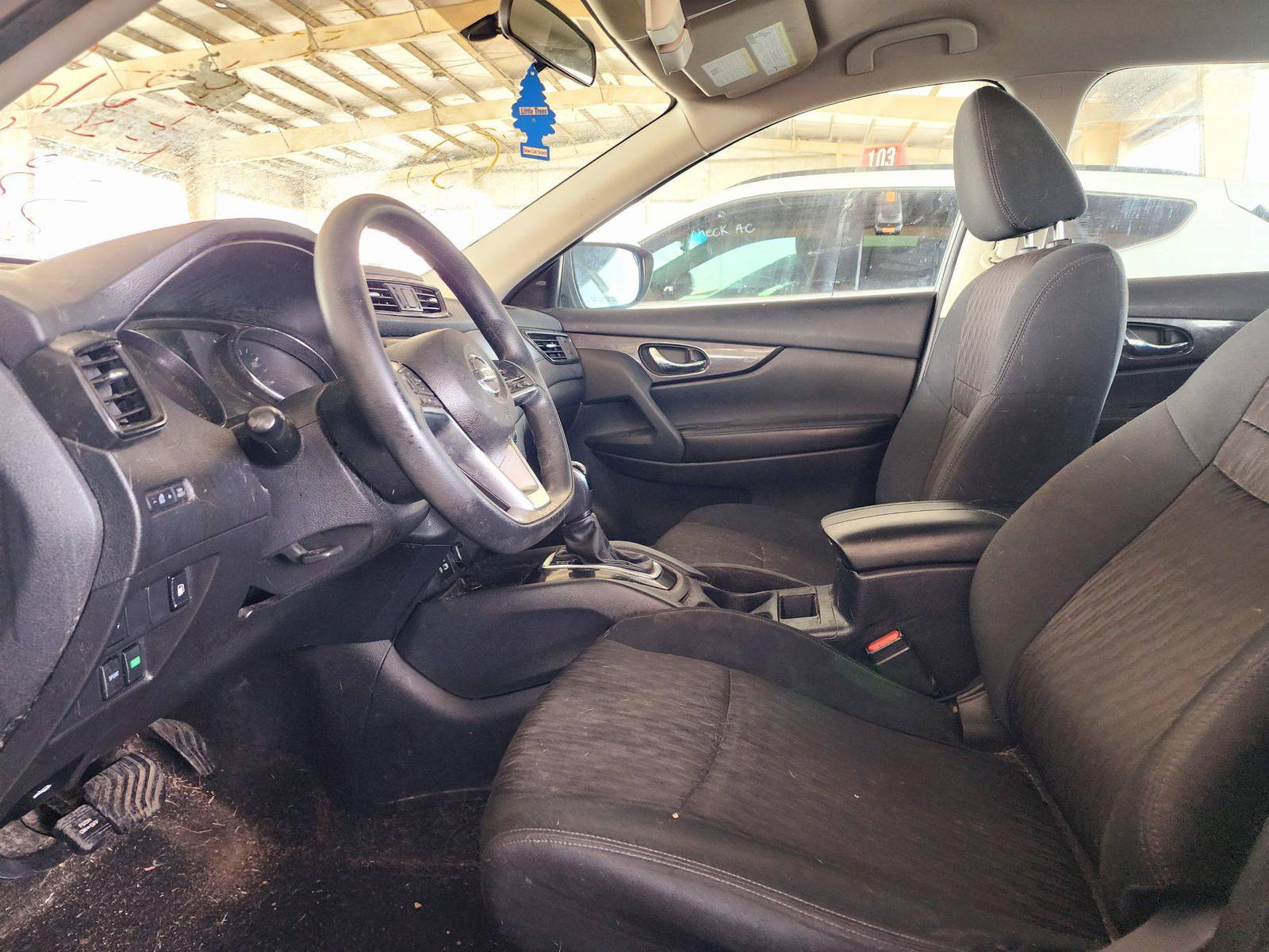 2018 NISSAN ROGUE — 140635 Miles — Lot 830726 — Souq - Marhaba Auctions Used Cars - Image 8