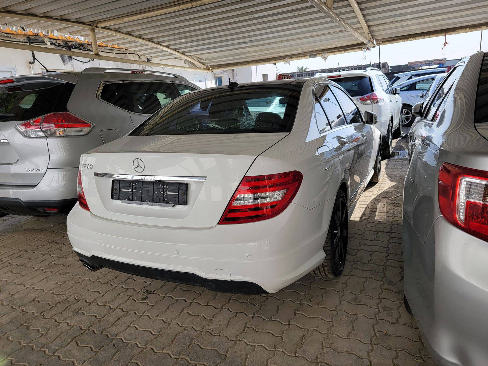 2013 MERCEDES BENZ C200 — 83104 KM — Lot DA852420 — AutoBaba - Marhaba Auctions Used Cars - Image 6
