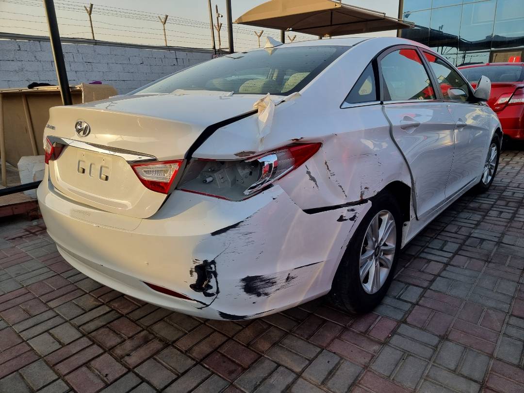 2013 HYUNDAI SONATA — 144021 Miles — Lot 125487 — Ind. 12 - Marhaba Auctions Used Cars - Image 4