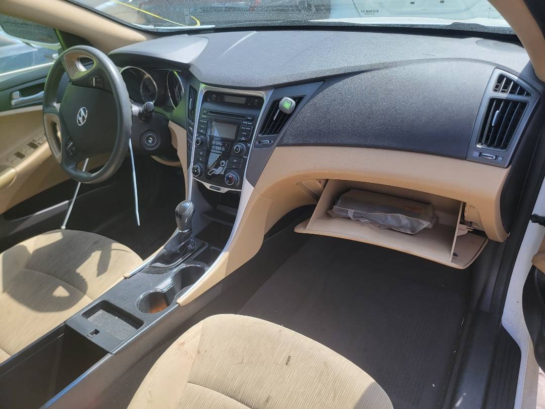 2013 HYUNDAI SONATA — 148868 Miles — Lot 68677423 - Marhaba Auctions Used Cars - Image 8