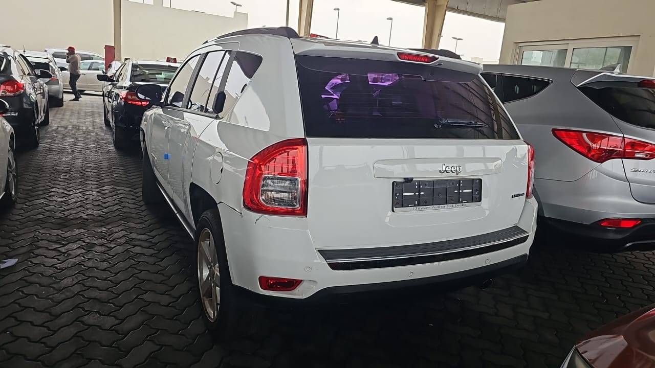 2011 JEEP COMPASS — 142816 KM — Lot 272597 — Main - Marhaba Auctions Used Cars - Image 4