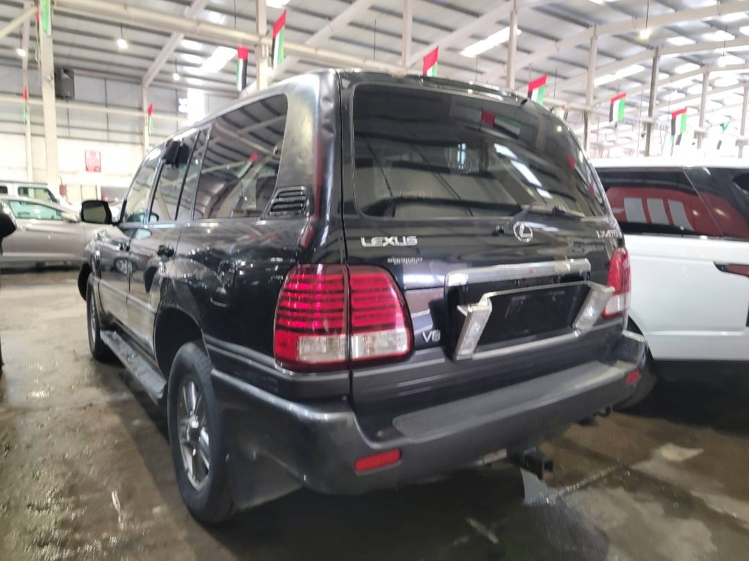 2006 LEXUS LX 470 — 180801 Miles — Lot 4012976 — Main - Marhaba Auctions Used Cars - Image 4