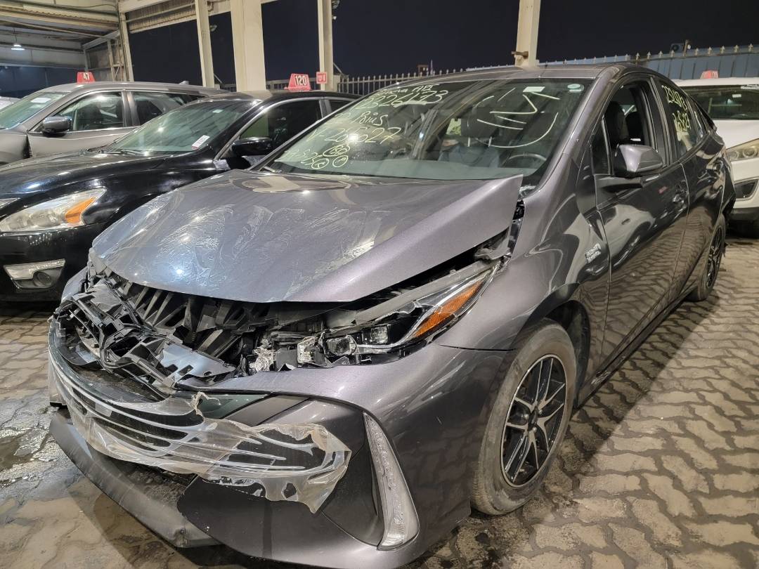 2022 TOYOTA PRIUS PRIME — 64809 KM — Lot 12326173 — Souq - Marhaba Auctions Used Cars - Image 5