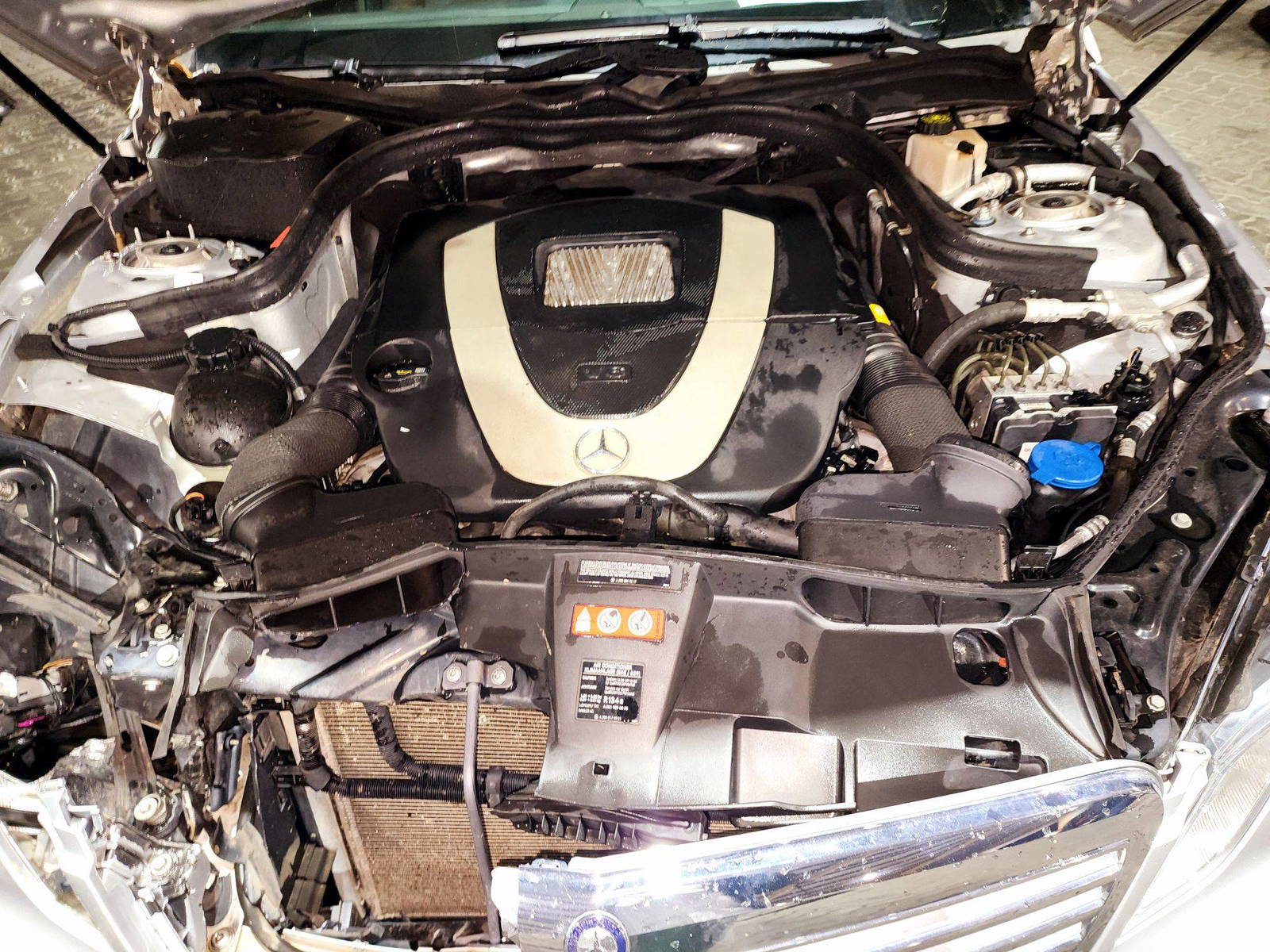 2011 MERCEDES BENZ E 350 — 256492 Miles — Lot 72532434 — Souq - Marhaba Auctions Used Cars - Image 12
