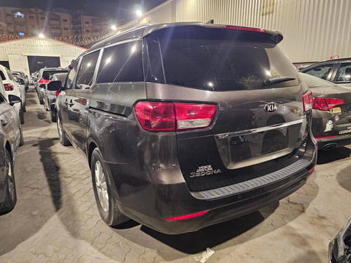 2015 KIA SEDONA at Marhaba Auctions