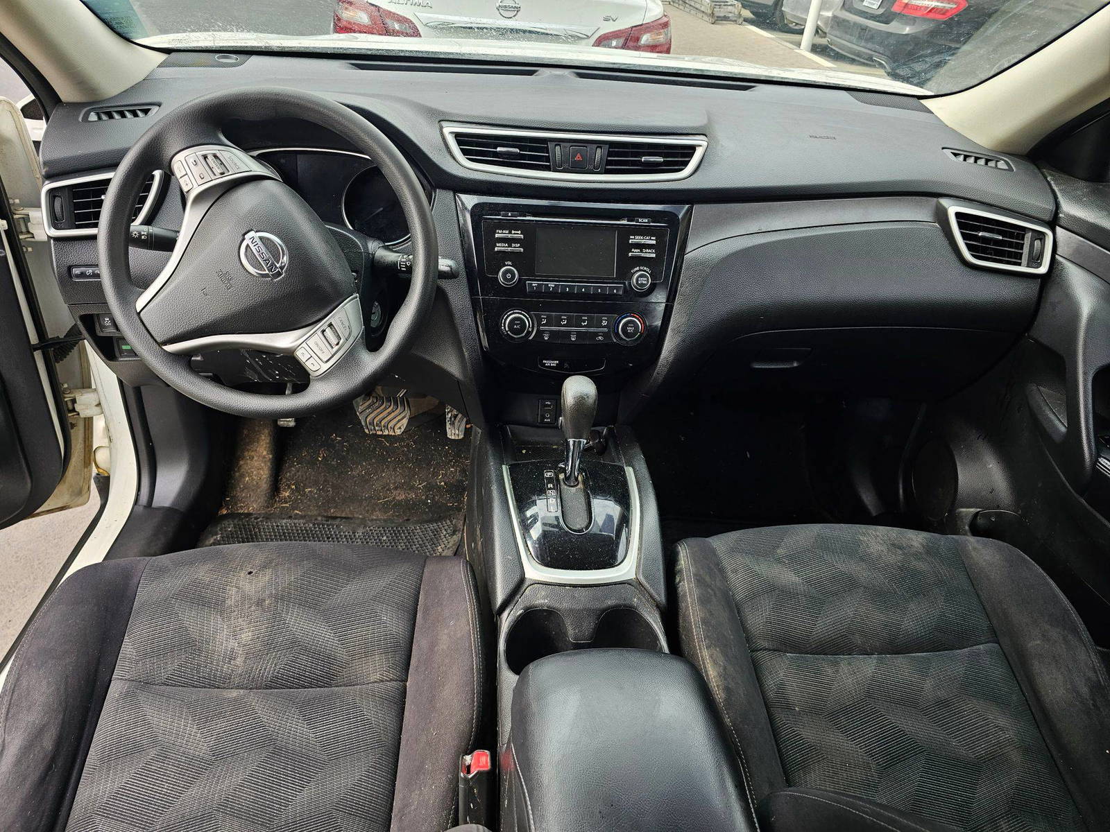 2016 NISSAN ROGUE — 183961 Miles — Lot 137145 — Souq - Marhaba Auctions Used Cars - Image 7