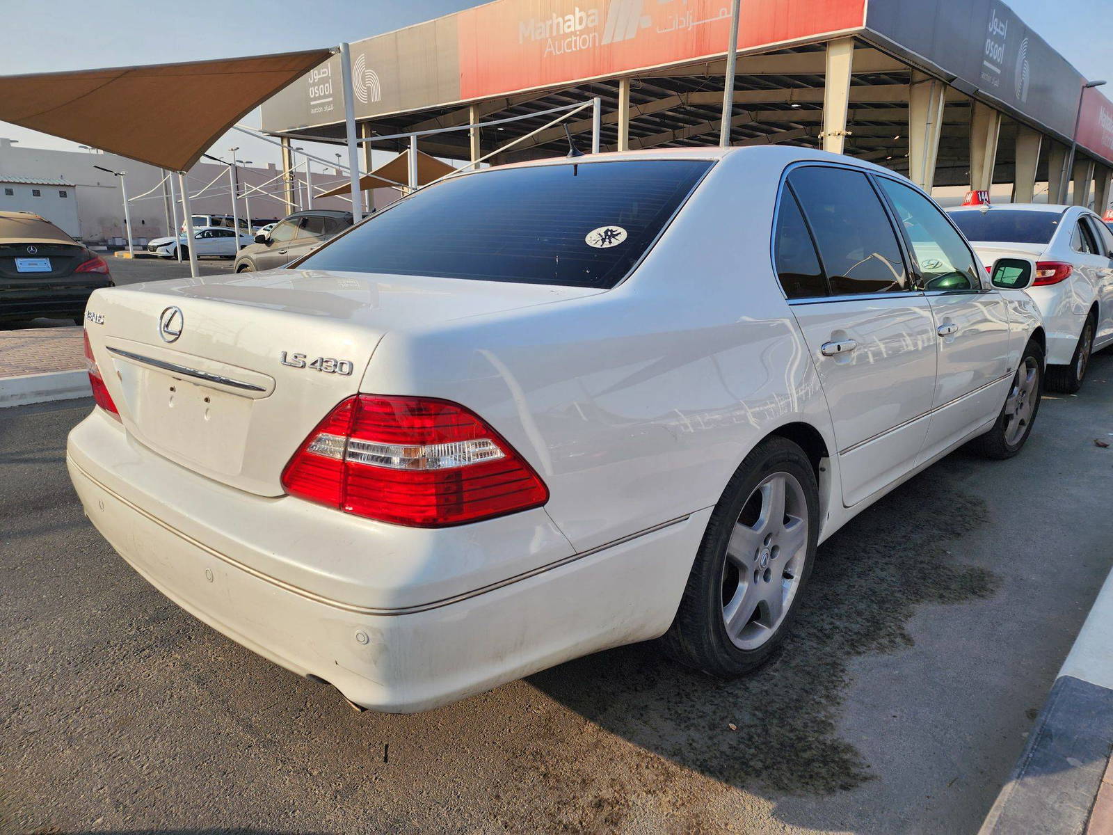 2004 LEXUS LS 430 — 225054 Miles — Lot 43304904 — Souq - Marhaba Auctions Used Cars - Image 3