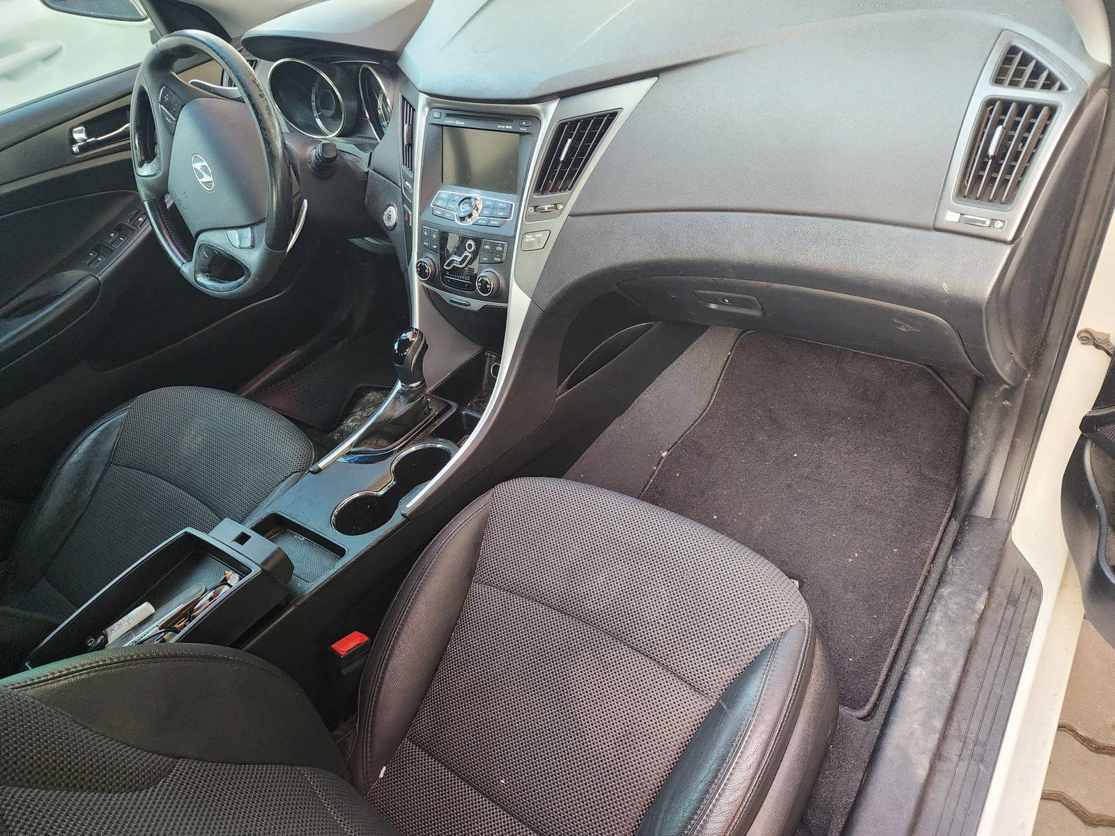 2011 HYUNDAI SONATA — 153557 Miles — Lot 77853873 - Marhaba Auctions Used Cars - Image 6