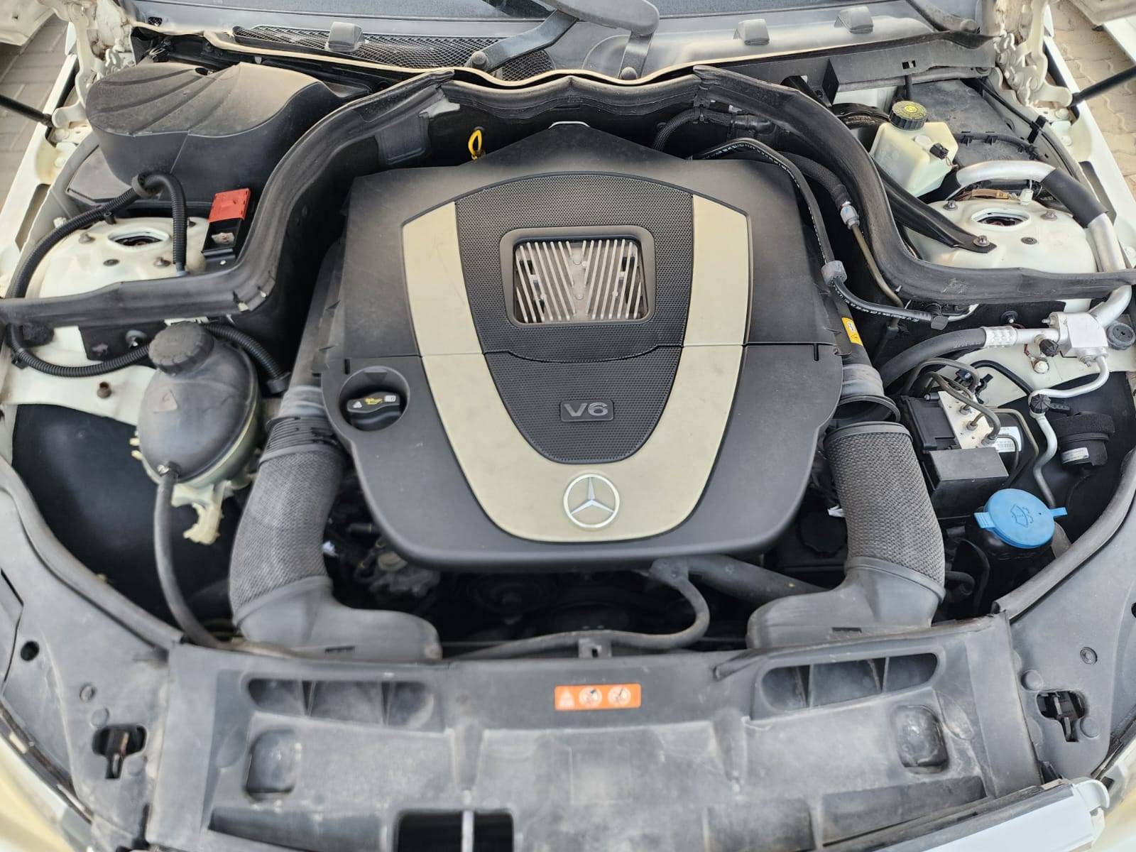 MERCEDES BENZ C300 2011 - Marhaba Auction Used Cars - Image 9