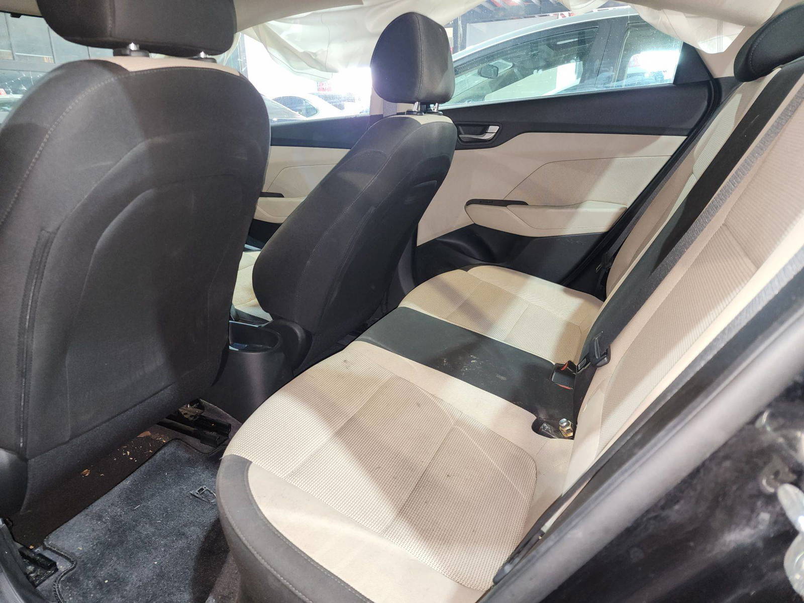 HYUNDAI ACCENT 2020 - Marhaba Auction Used Cars - Image 8