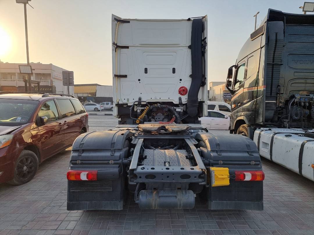 2015 MERCEDES BENZ ACTROS — 1069319 KM — Lot L907087 — Ind. 12 - Marhaba Auctions Used Cars - Image 6