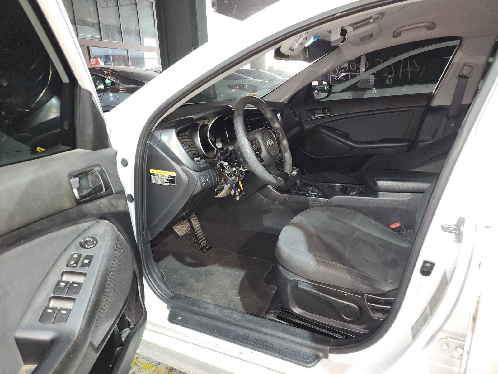 2015 KIA OPTIMA — 104628 Miles — Lot 472279 — Souq - Marhaba Auctions Used Cars - Image 9