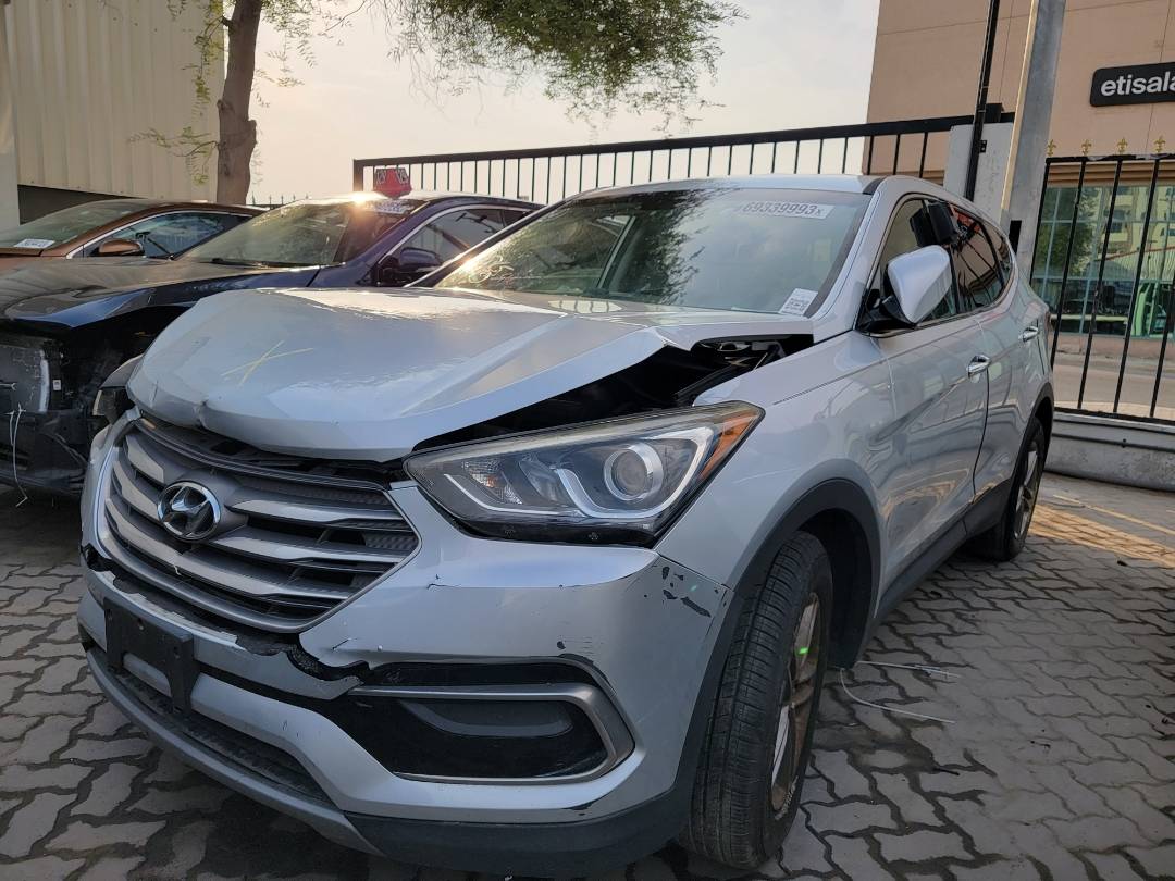 2017 HYUNDAI SANTA FE — 144613 Miles — Lot 5HG403961 — Souq - Marhaba Auctions Used Cars - Image 4