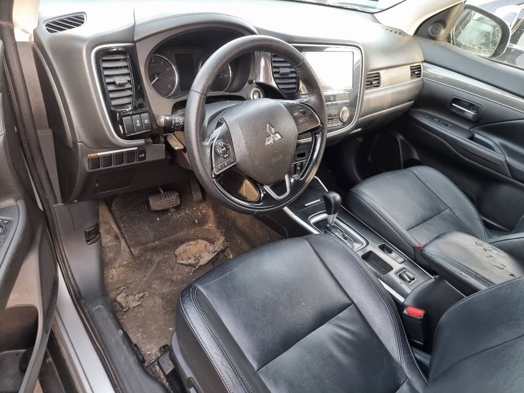 2019 MITSUBISHI OUTLANDER — 162854 Miles — Lot 1235487 — Main - Marhaba Auctions Used Cars - Image 7