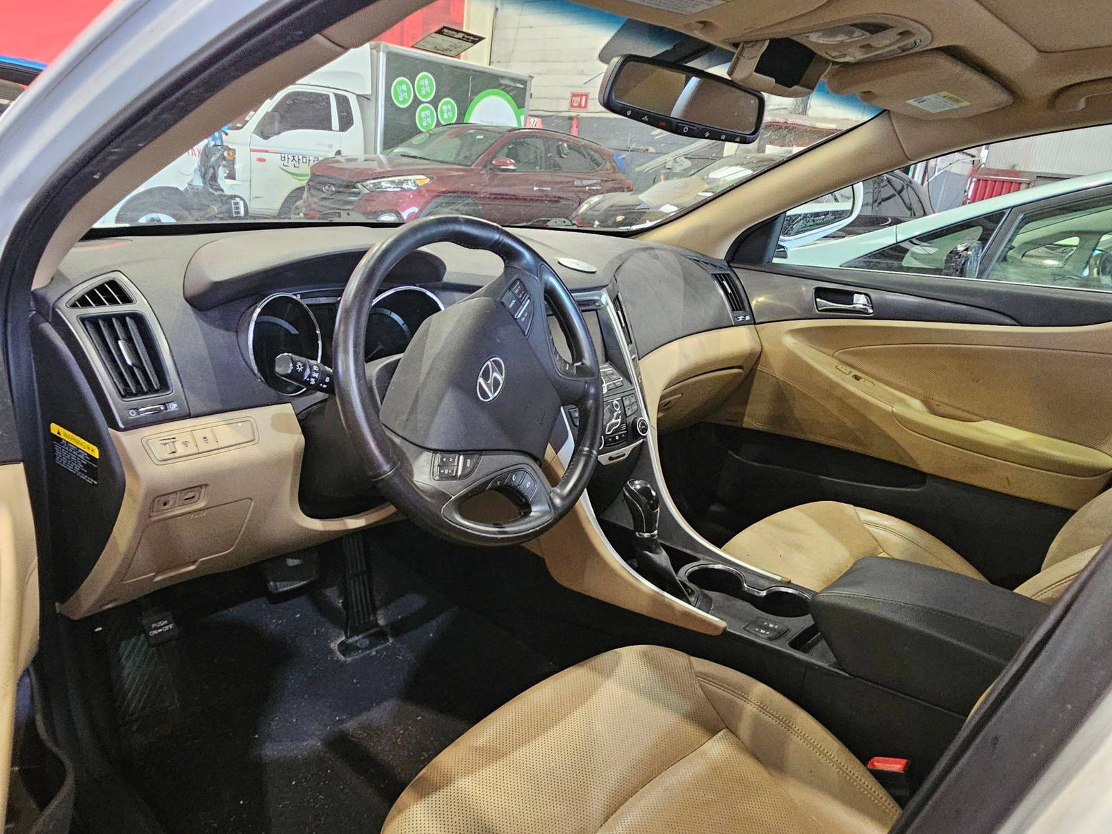 2015 HYUNDAI SONATA — 146289 Miles — Lot 98699395 — Main - Marhaba Auctions Used Cars - Image 8