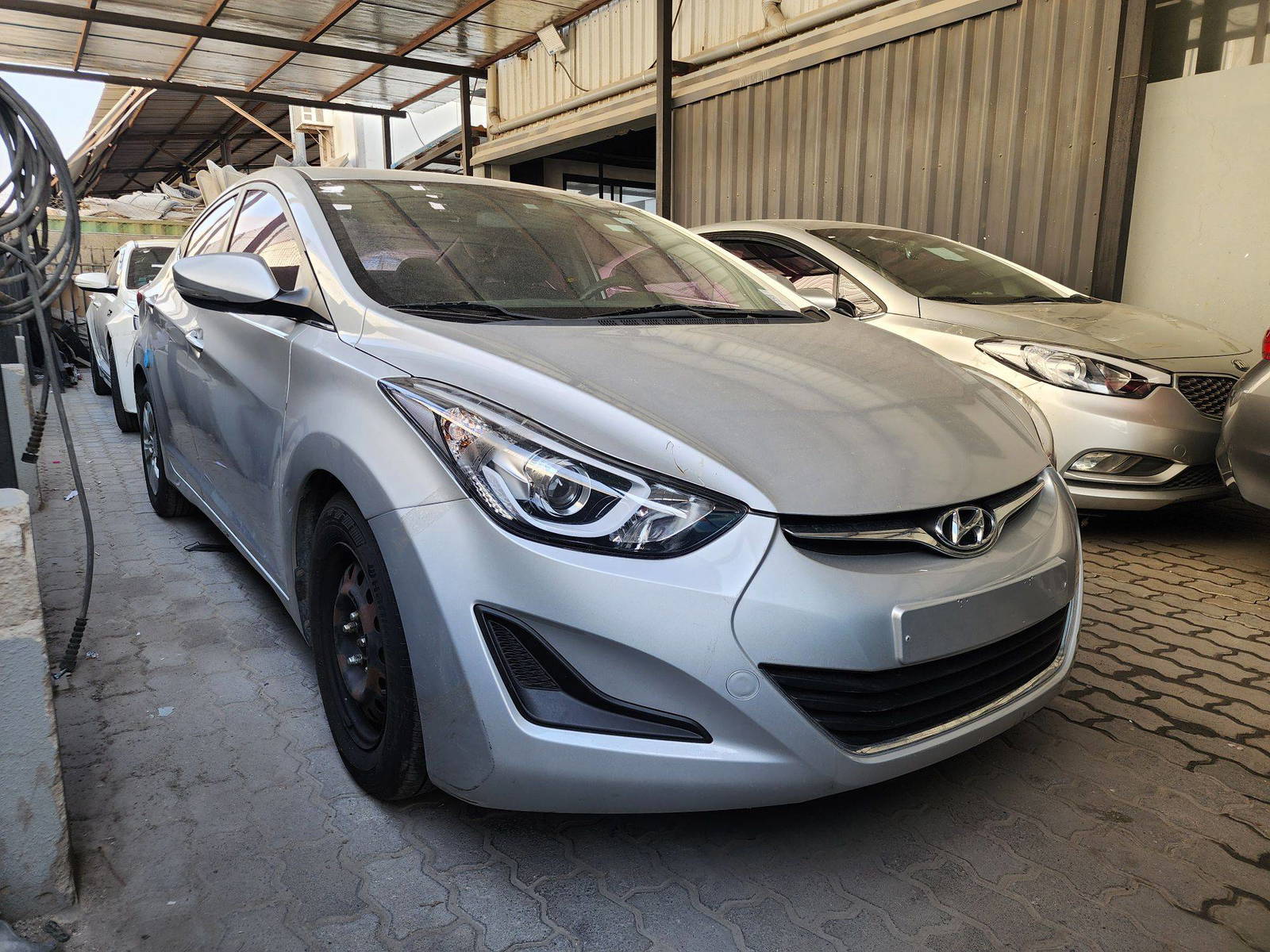 2015 HYUNDAI AVANTE — 255488 KM — Lot 236954 — Main - Marhaba Auctions Used Cars - Image 3