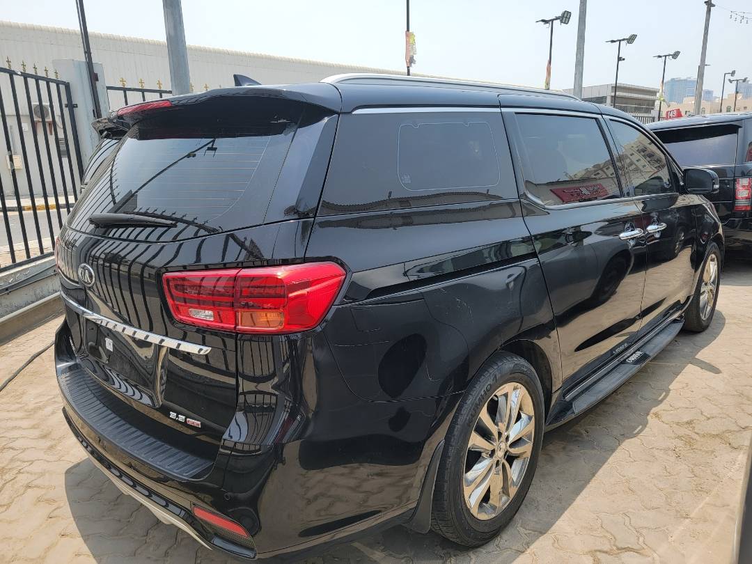 2019 KIA CARNIVAL LX — 77034 KM — Lot 480428 — Main - Marhaba Auctions Used Cars - Image 4