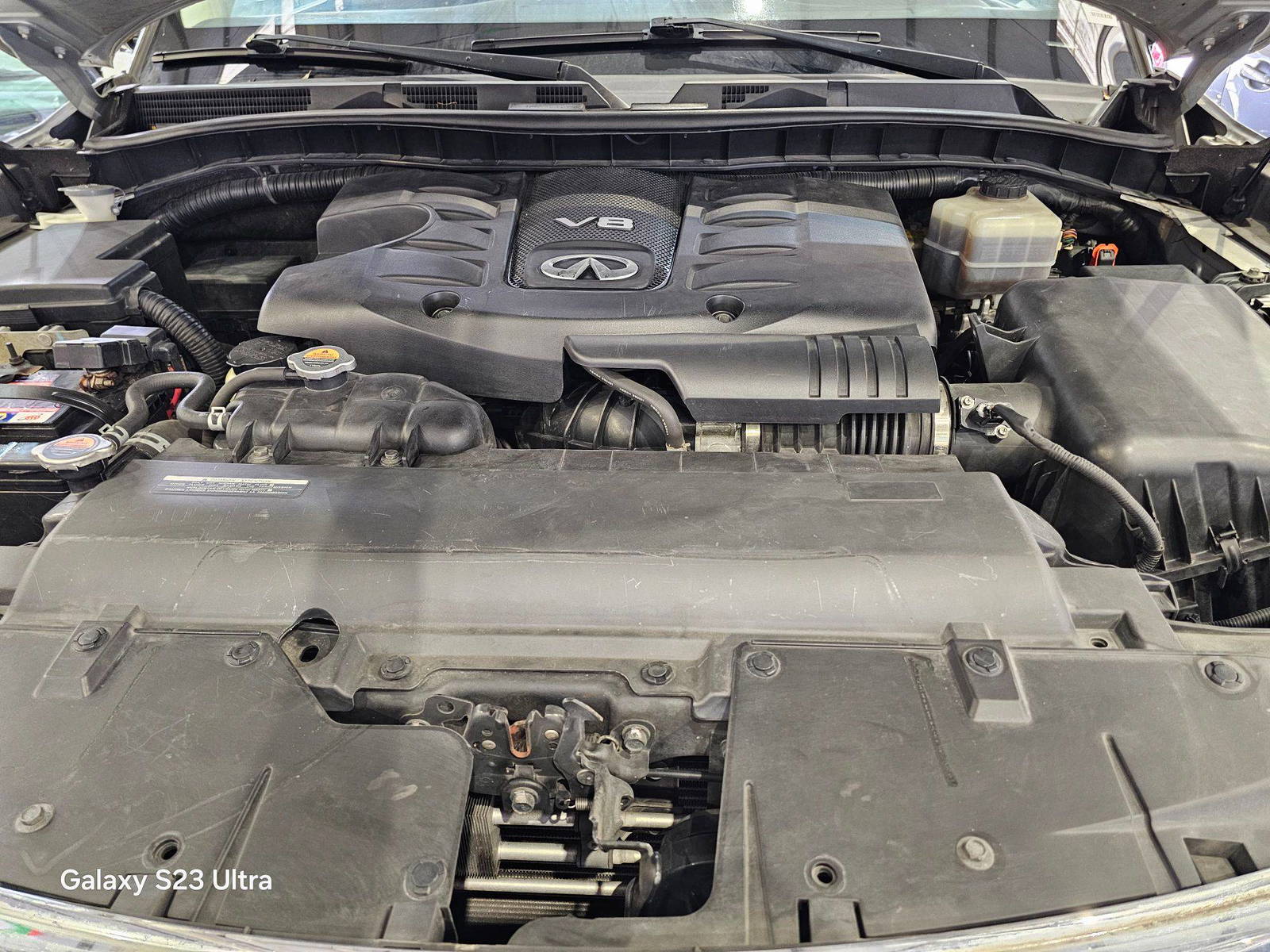 INFINITI QX80 2016 - Marhaba Auction Used Cars - Image 11