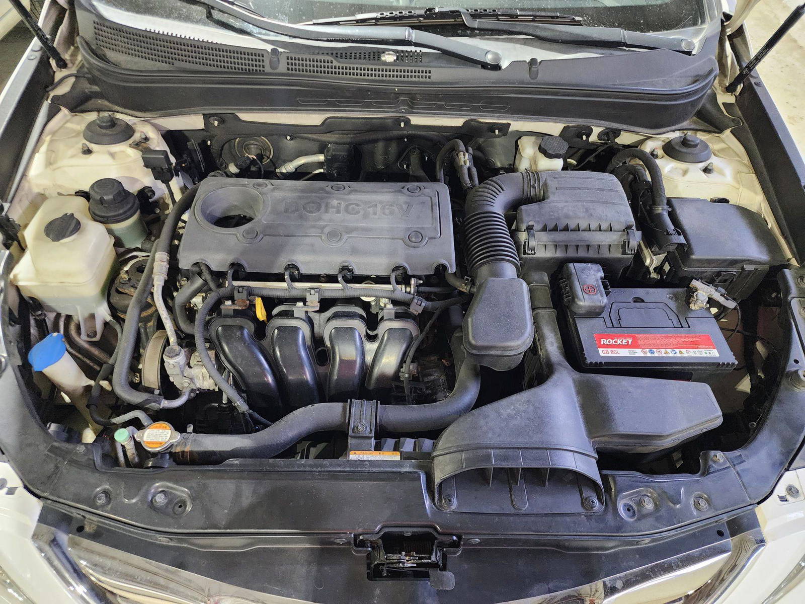 2010 HYUNDAI SONATA — 141651 KM — Lot 124578 — Al Quoz - Marhaba Auctions Used Cars - Image 12